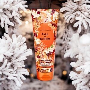Bath & Body Works “Fall in Bloom” Ultimate Hydration Body Cream 8oz 🆕